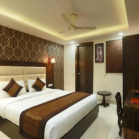 Melfort Bed & Breakfast New Delhi Bagian luar foto