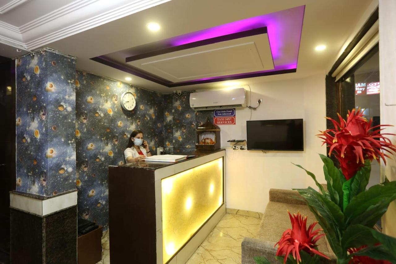 Melfort Bed & Breakfast New Delhi Bagian luar foto